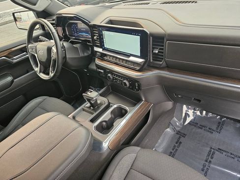 Certified 2024 Chevrolet Silverado 1500 RST w/ Z71 Off-Road Package AWD/4WD image 18