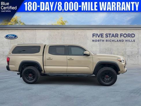 Used 2019 Toyota Tacoma TRD Off-Road image 11