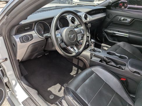 Used 2020 Ford Mustang GT Premium RWD image 19