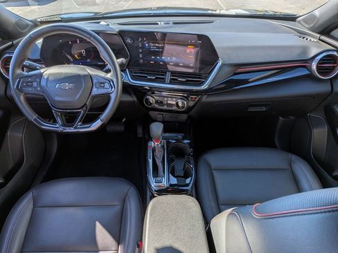 Used 2024 Chevrolet Trax RS image 28