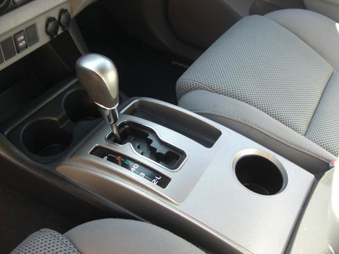 Used 2012 Toyota Tacoma PreRunner w/ TRD Sport Pkg RWD image 8