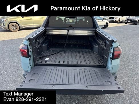 Used 2022 Hyundai Santa Cruz Limited AWD/4WD image 12