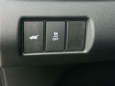 Used 2023 Honda Pilot Touring image 17