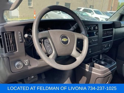 Used 2019 Chevrolet Express 2500 LT w/ LT Preferred Equipment Group RWD image 7