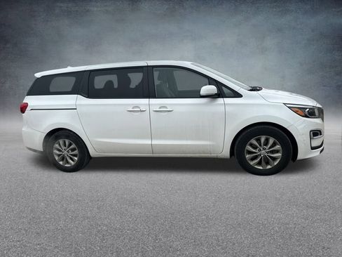 Used 2020 Kia Sedona LX image 5