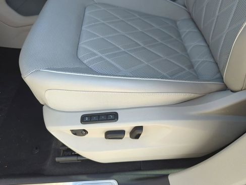 New 2025 Volkswagen Atlas SEL Premium R-Line image 30