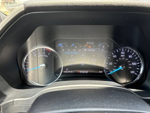 Used 2019 Ford Expedition XLT w/ Equipment Group 202A RWD image 26