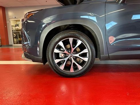 Certified 2024 Toyota Grand Highlander AWD Hybrid image 27