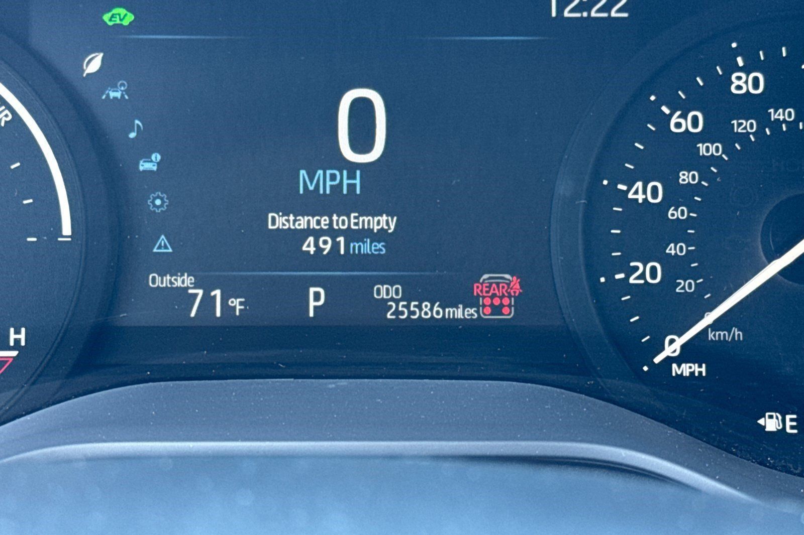 Used 2026 Toyota Sienna XLE FWD image 23