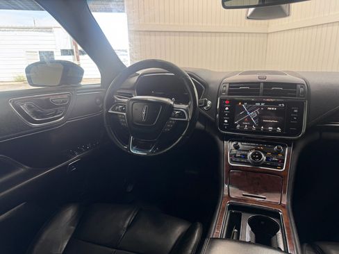 Used 2017 Lincoln Continental Reserve w/ Climate Package AWD/4WD image 15