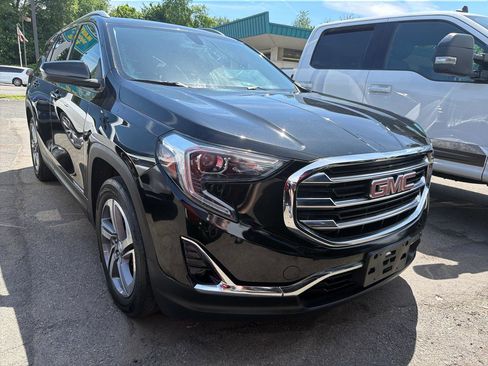 Used 2019 GMC Terrain SLT w/ LPO, Floor Liner Package FWD image 3