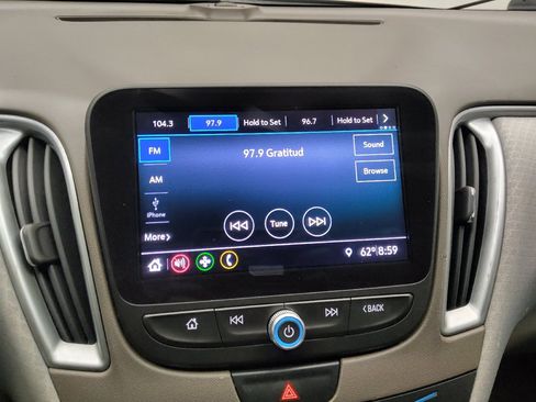Used 2019 Chevrolet Malibu LS FWD image 25