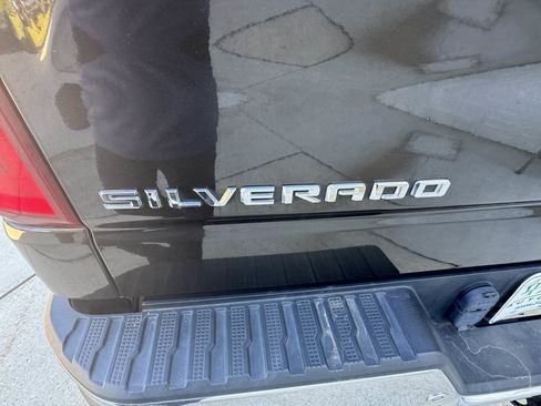 Used 2021 Chevrolet Silverado 1500 LTZ w/ LTZ Convenience Package II image 18