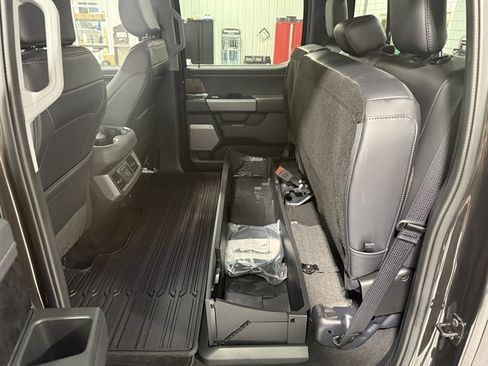 Used 2025 Ford F350 Lariat w/ Lariat Ultimate Package image 20