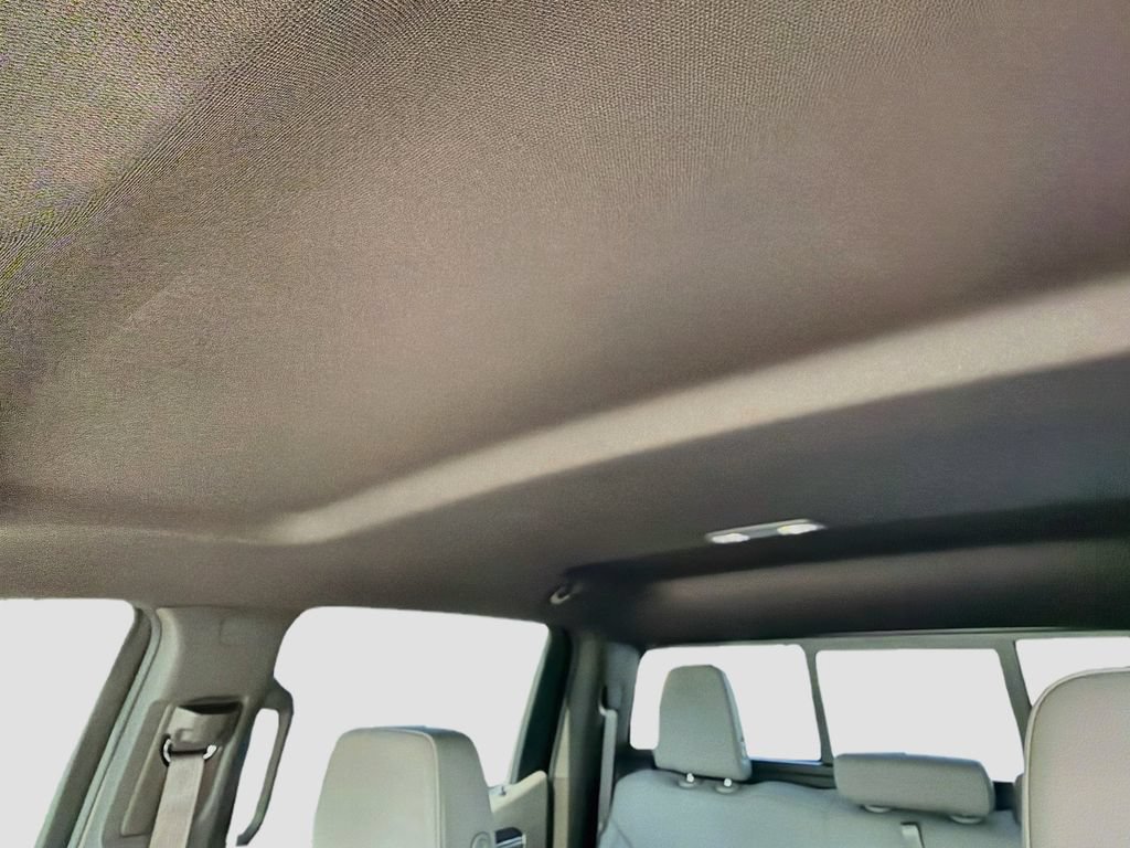 Used 2025 Chevrolet Silverado 1500 LTZ AWD/4WD image 23