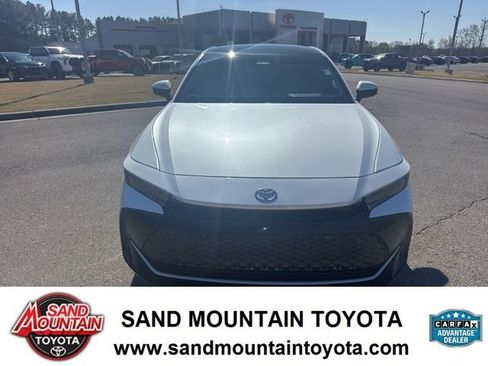 Used 2024 Toyota Crown Limited w/ Advanced Technology Package image 8