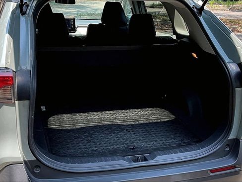 Used 2021 Toyota RAV4 XLE FWD image 37