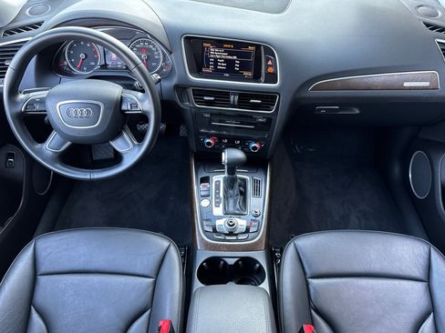 Used 2017 Audi Q5 2.0T Premium Plus w/ Technology Package image 13