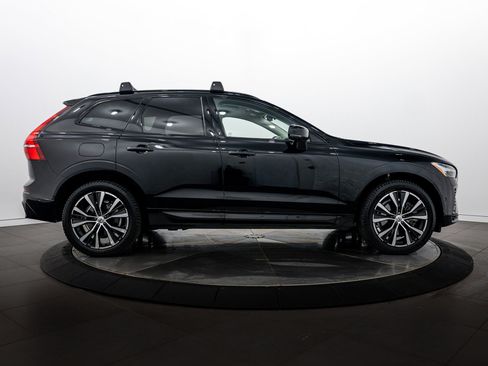 Used 2023 Volvo XC60 T8 Ultimate w/ Protection Package Premier AWD/4WD image 3