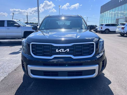 Certified 2024 Kia Telluride S w/ S Sunroof Package FWD image 9