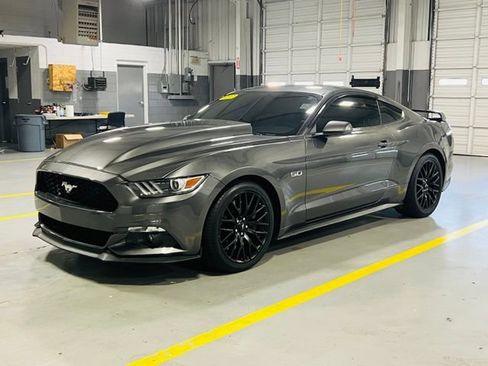 Used 2017 Ford Mustang GT Premium w/ GT Performance Package RWD image 12