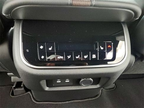 New 2026 Nissan Armada Platinum Reserve image 34