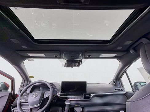 New 2026 Toyota Sienna Platinum AWD/4WD image 14