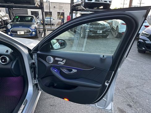 Used 2020 Mercedes-Benz C 300 4MATIC Sedan image 11