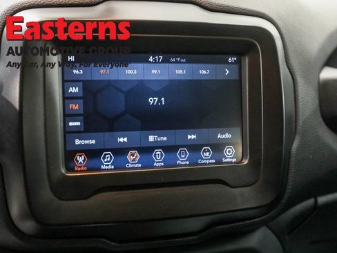 Used 2021 Jeep Renegade Latitude image 19