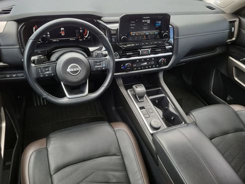 Used 2023 Nissan Pathfinder Platinum AWD/4WD image 21