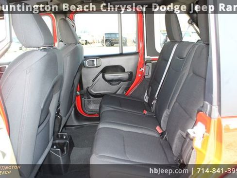 Used 2022 Jeep Wrangler Unlimited Sport image 33