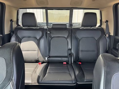 Used 2019 RAM 1500 Laramie AWD/4WD image 22