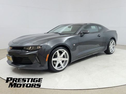 Used 2016 Chevrolet Camaro LT image 3
