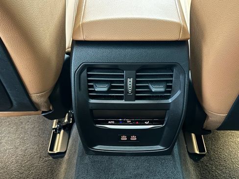 Used 2023 BMW i4 eDrive40 w/ Premium Package RWD image 32