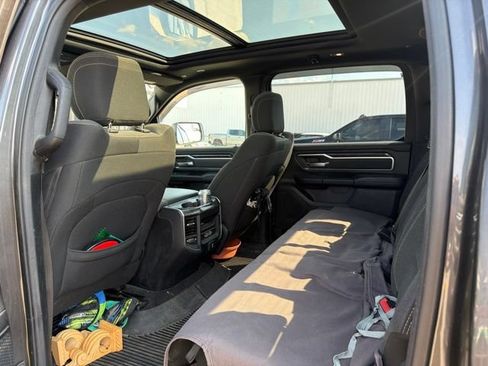 Used 2019 RAM 1500 Big Horn AWD/4WD image 9