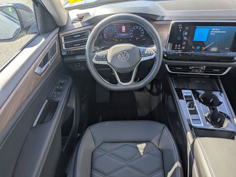 New 2026 Volkswagen Atlas SE FWD image 16
