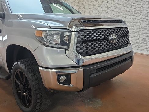Used 2020 Toyota Tundra SR5 w/ SR5 Upgrade Package image 7