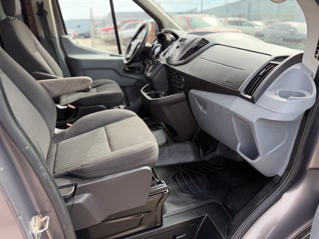 Used 2015 Ford Transit 150 130 Low Roof RWD image 17