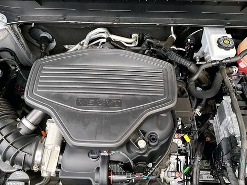 Used 2021 GMC Acadia SLT w/ LPO, Floor Liner Package FWD image 33