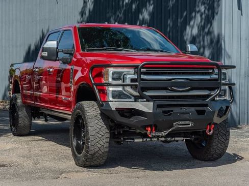 Used 2022 Ford F350 Platinum AWD/4WD image 8