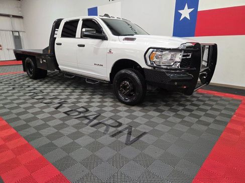 Used 2020 RAM 3500 Tradesman w/ Chrome Appearance Group AWD/4WD image 14