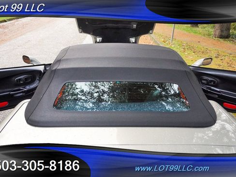 Used 1999 Chevrolet Corvette Convertible w/ Memory Pkg image 18