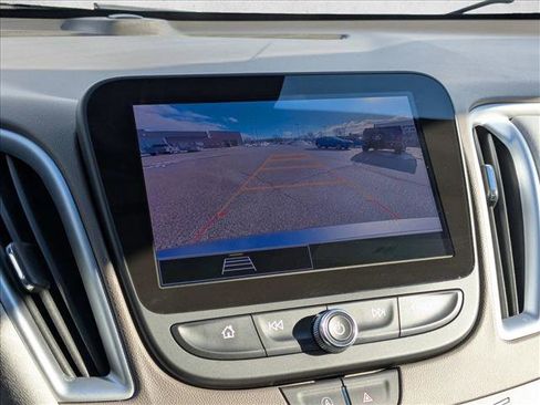 Used 2023 Chevrolet Malibu LS image 14