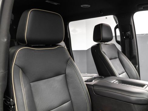 Used 2021 GMC Yukon XL SLT image 39