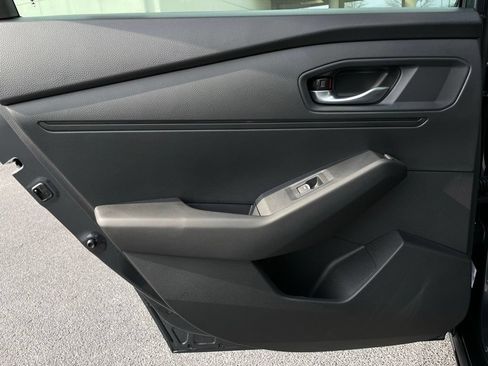 Used 2025 Honda Accord EX-L image 39