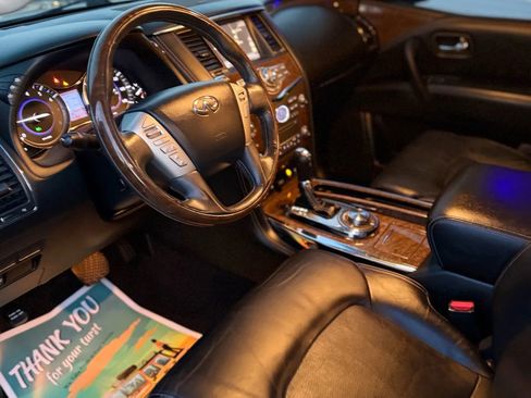 Used 2017 INFINITI QX80 Sport Utility 4D image 9