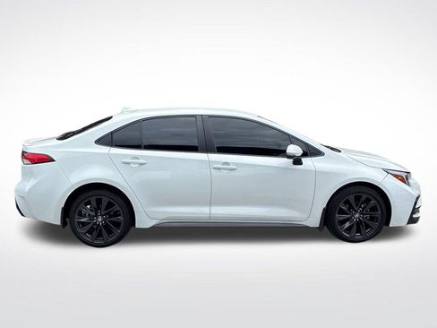 Used 2024 Toyota Corolla SE FWD image 9