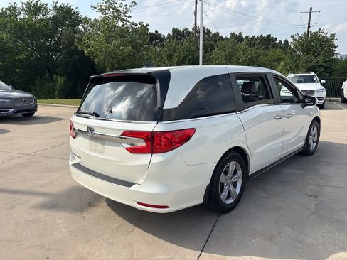 Used 2019 Honda Odyssey EX image 5