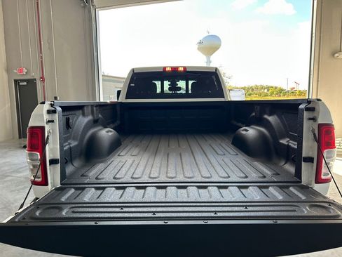 New 2024 RAM 2500 Tradesman w/ Chrome Appearance Group image 32