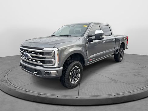 Used 2024 Ford F250 Platinum w/ Tremor Off-Road Package image 3